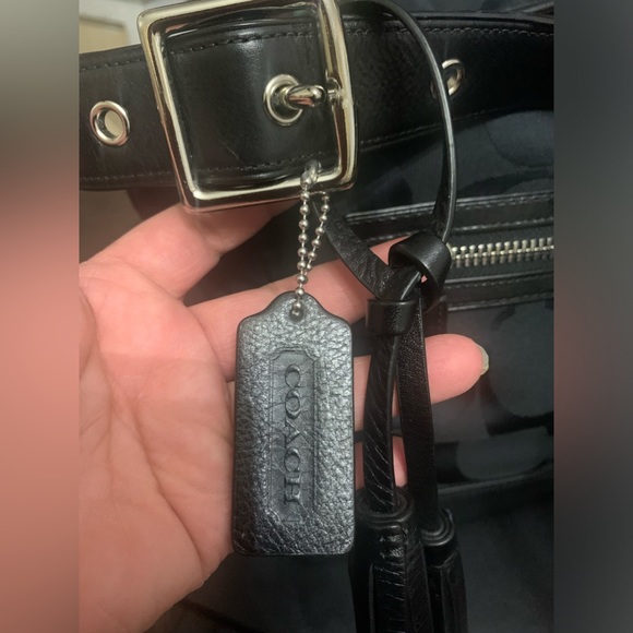 Coach Legacy Signature Black Duffle Bag - Picture 6 of 12